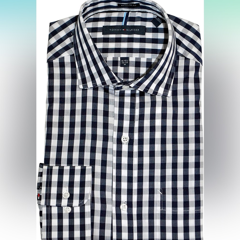 💙❤️Tommy Hilfiger / mens dress shirt / size large